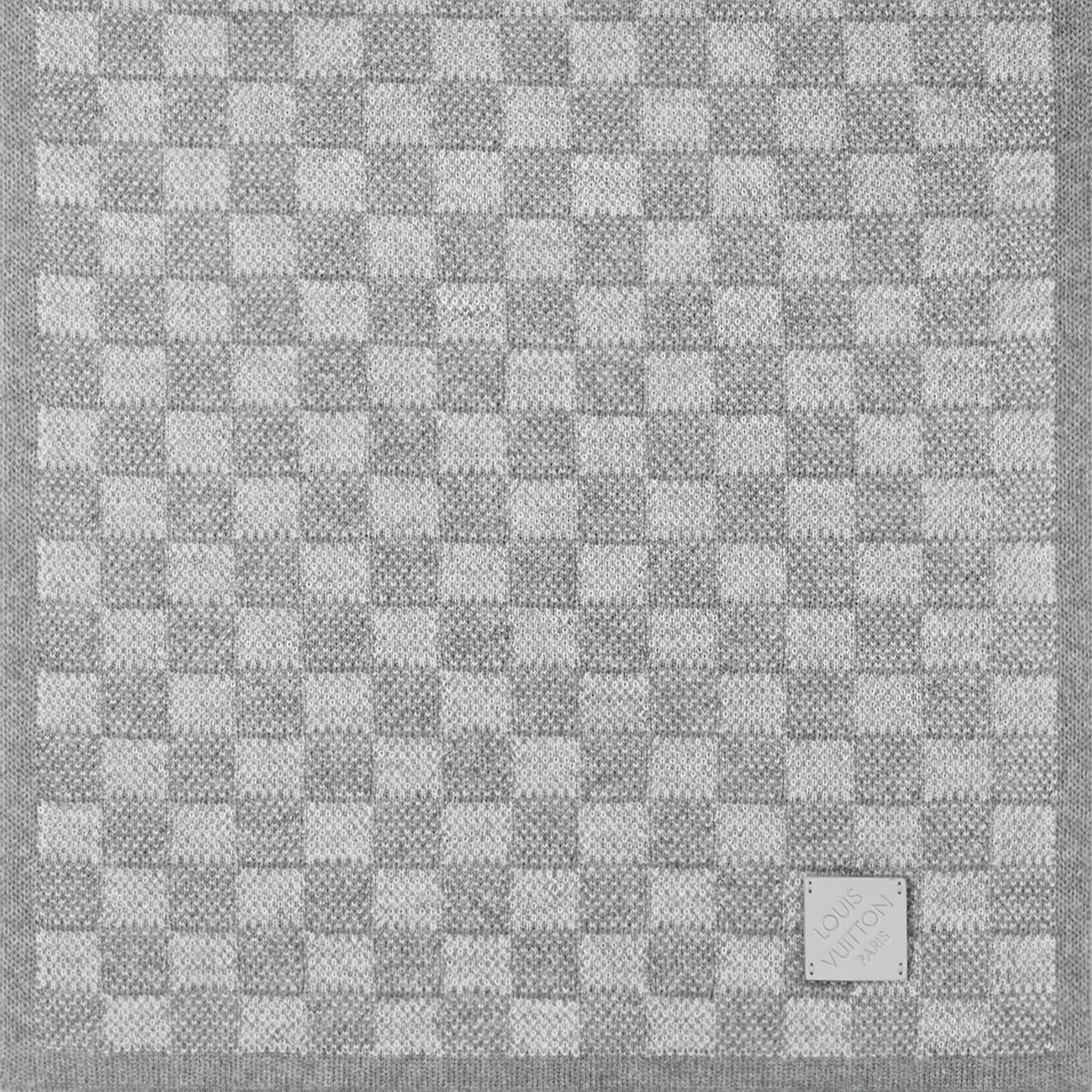 ‎